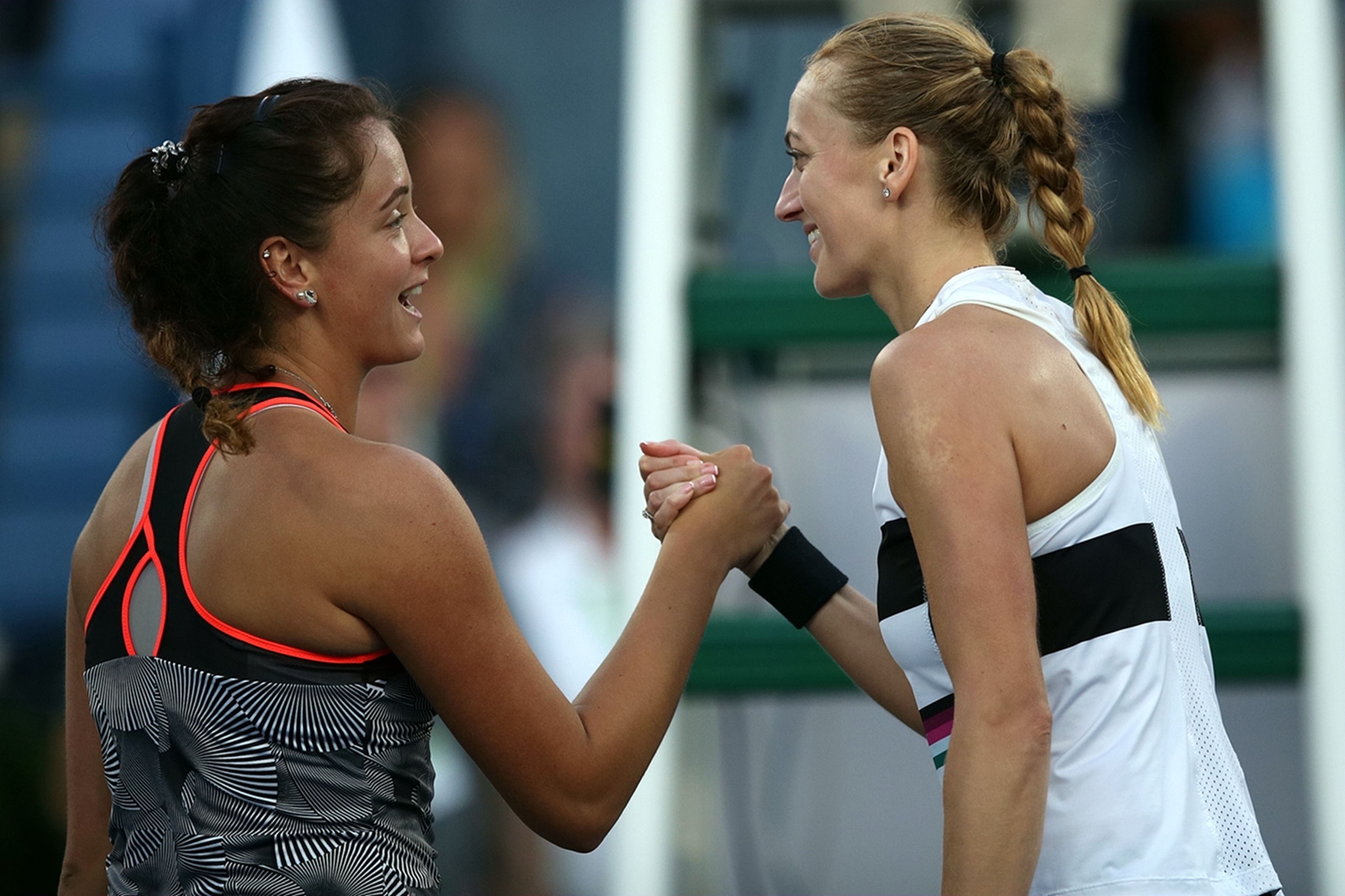 迪拜女足表现出色，夺得比赛胜利