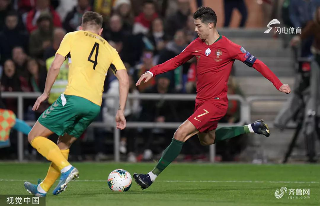 黄蜂轻取立陶宛男篮,布克完成帽子戏法 黄蜂轻取立陶宛男篮,布克完成帽子戏法