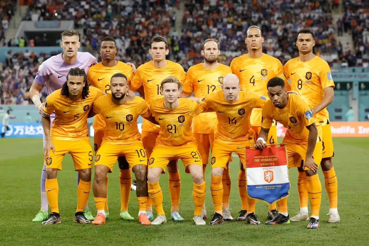 荷兰客场扳平比利时，跻身欧国联四强的简单介绍