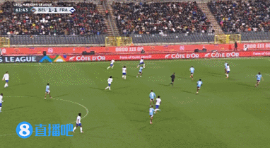 荷兰客场扳平比利时，跻身欧国联四强的简单介绍