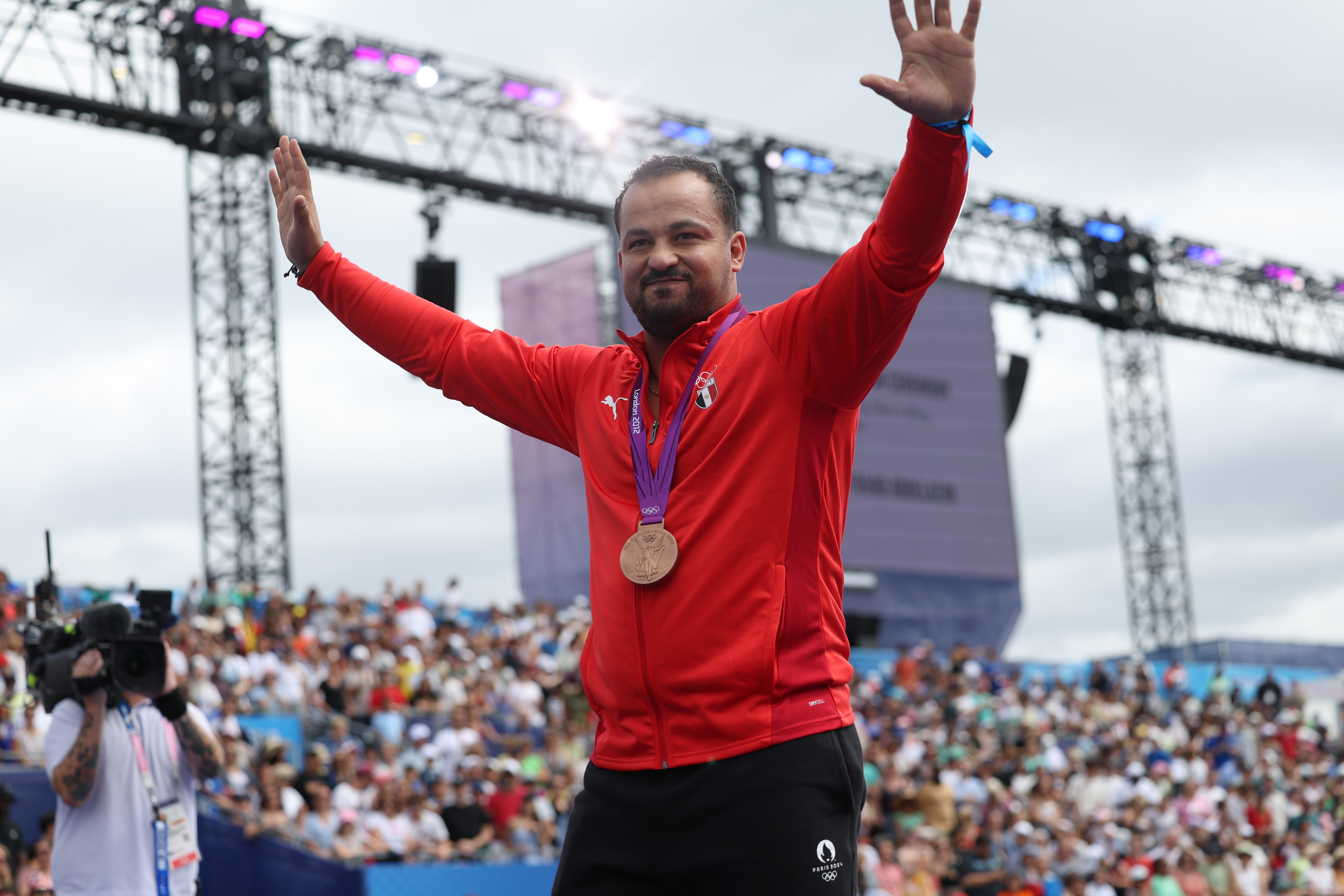 澳大利亚射击选手登顶领奖台