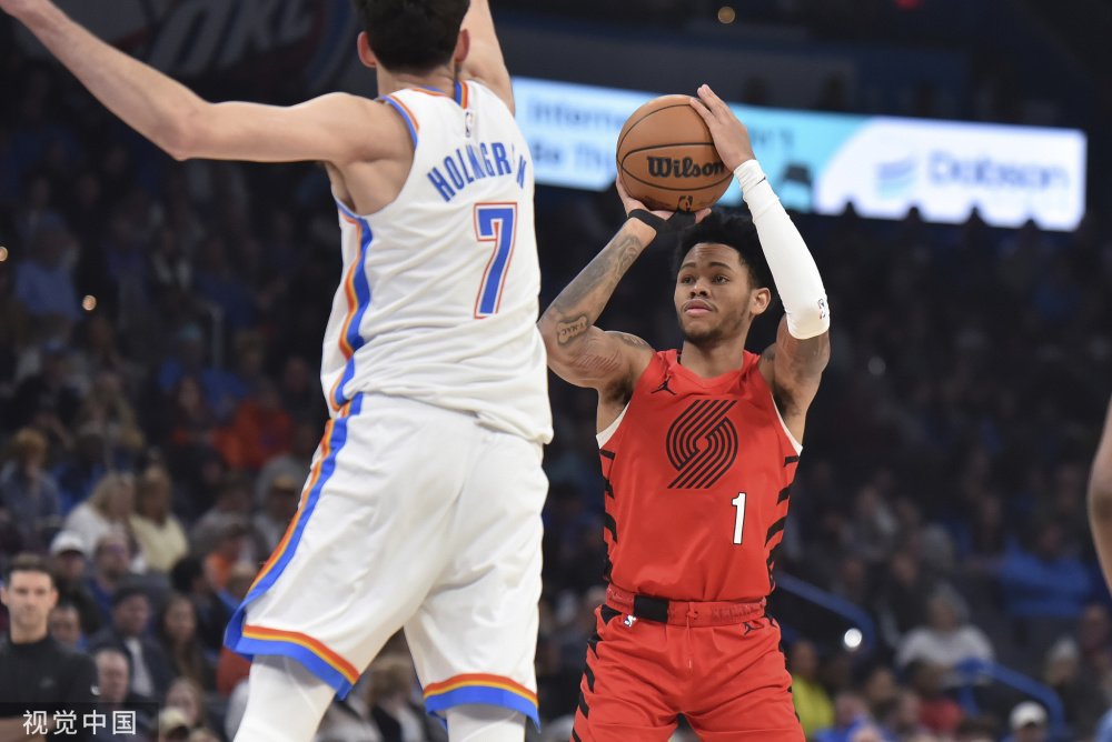 开拓者客场惨败雷霆，全队受挫