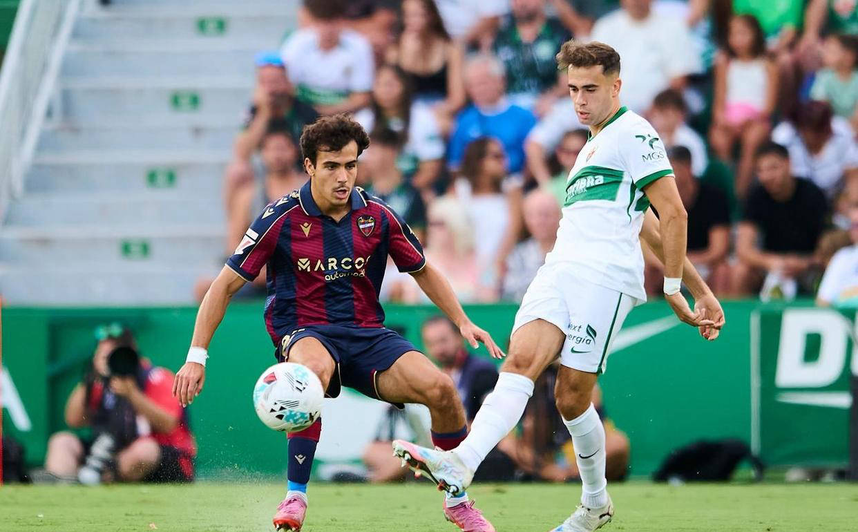 皇马2-0胜莱万特,继续保持西甲领跑!的简单介绍 皇马2-0胜莱万特,继续保持西甲领跑!的简单介绍