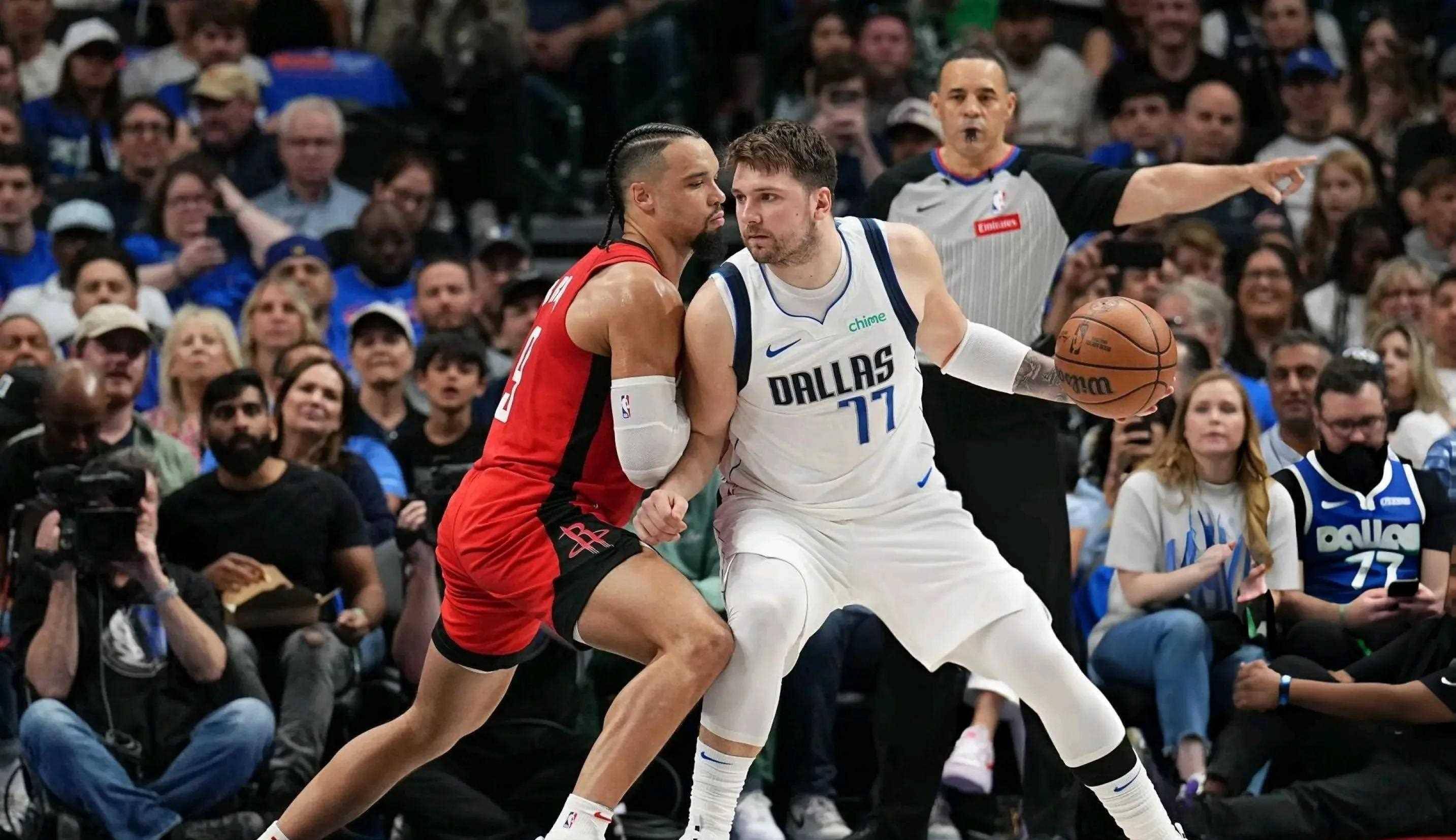 勇士主场连胜！领跑西部榜首