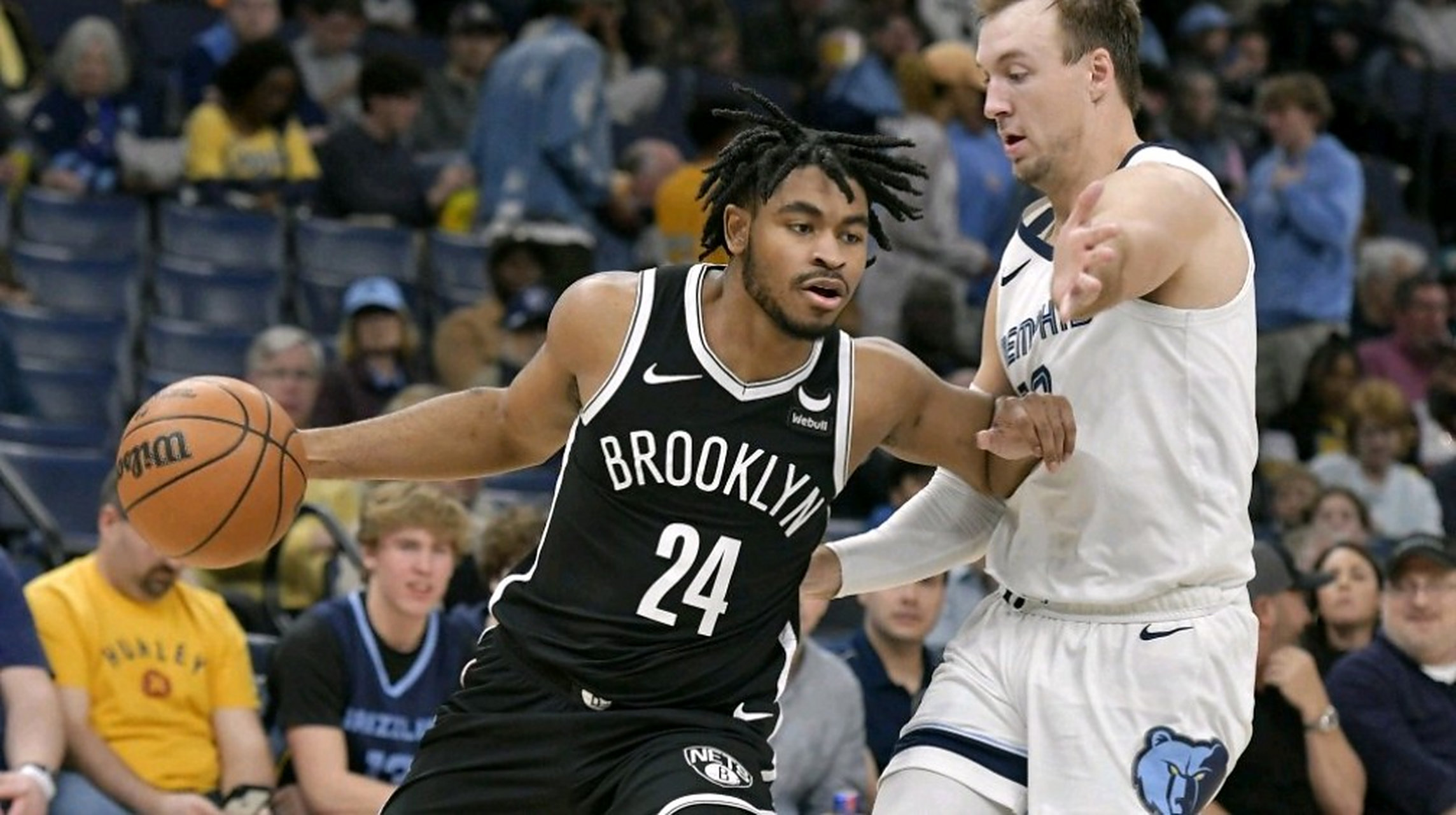 篮网大胜灰熊，结束两连败